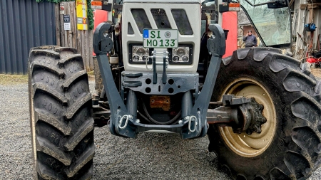 UNIVERSALE FRONTHYDRAULIK KAT 2 FÜR TRAKTOR 1500kg