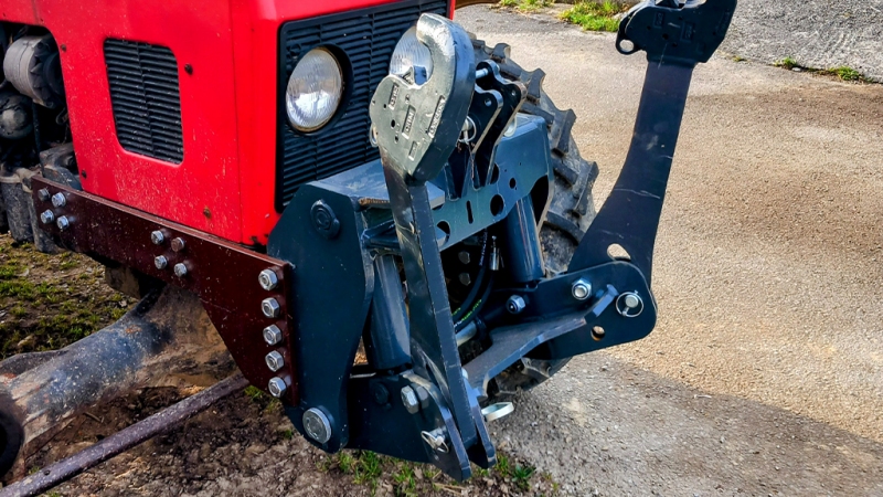 UNIVERSALE FRONTHYDRAULIK KAT 2 FÜR TRAKTOR 1500kg